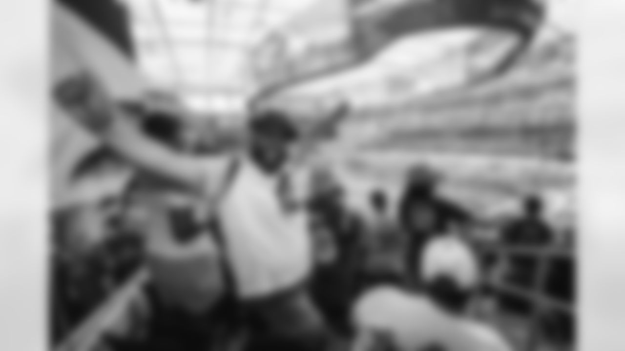 The Los Angeles Rams take on the Houston Texans in week 1 of the 2025 NFL regular season.