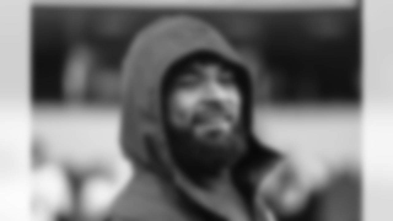 The Los Angeles Rams take on the Arizona Cardinals in week 18 of the 2025 NFL regular season.