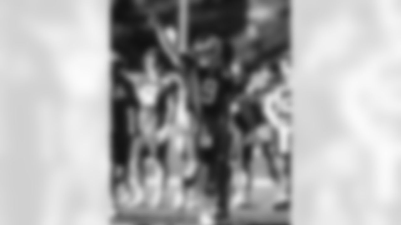 E_251203_Regular_Season_Week14_Practice_BT_00938