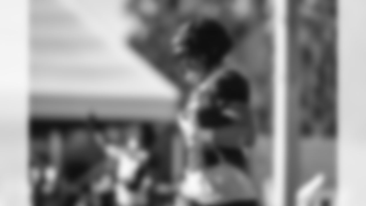 E_251211_Regular_Season_Week15_Practice_AD_1059