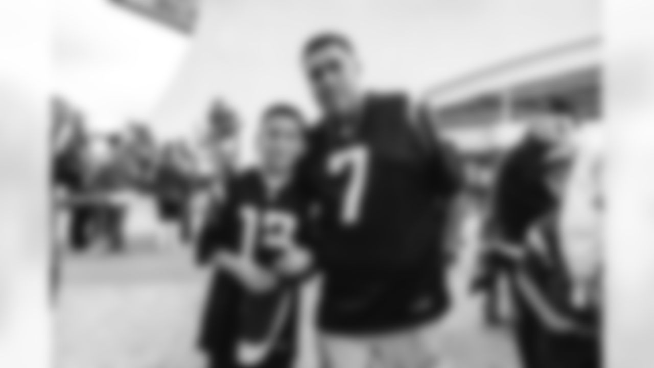 The Los Angeles Rams take on the Seattle Seahawks in week 11 of the 2025 NFL regular season.