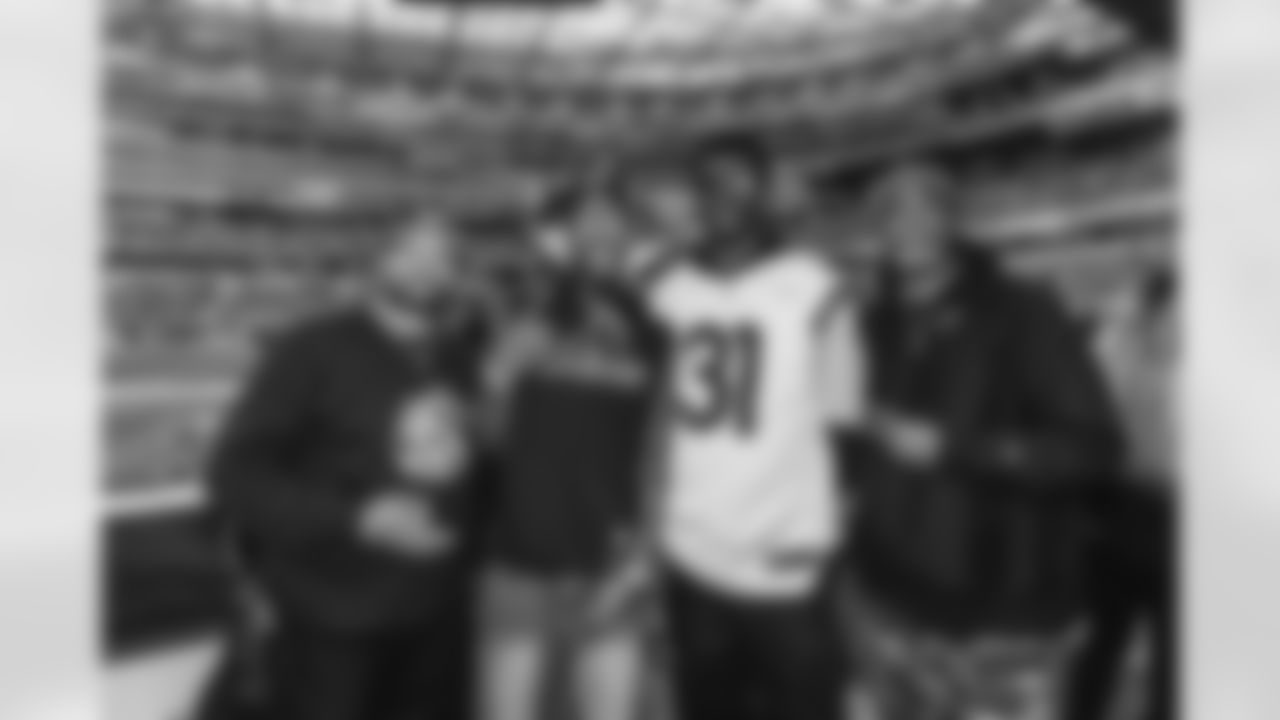 Vlz & Lekan in the Rams House