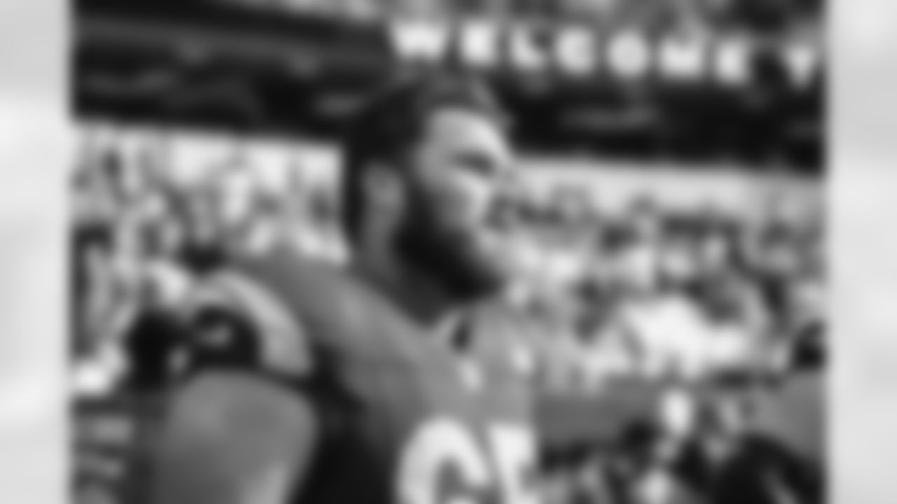 The Los Angeles Rams take on the Detroit Lions in week 15 of the 2025 NFL regular season.