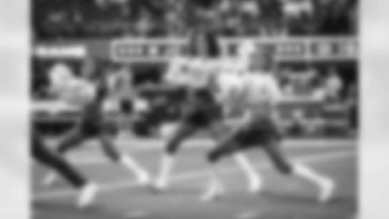 The Los Angeles Rams take on the Buffalo Bills in week 14 of the 2024 NFL regular season.