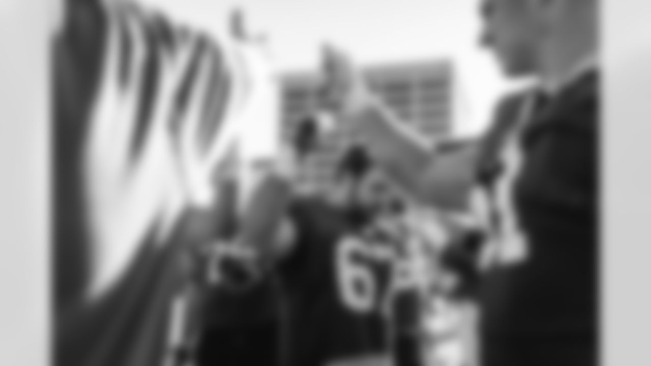 E_251106_Regular_Season_Week10_Practice_BT_0102