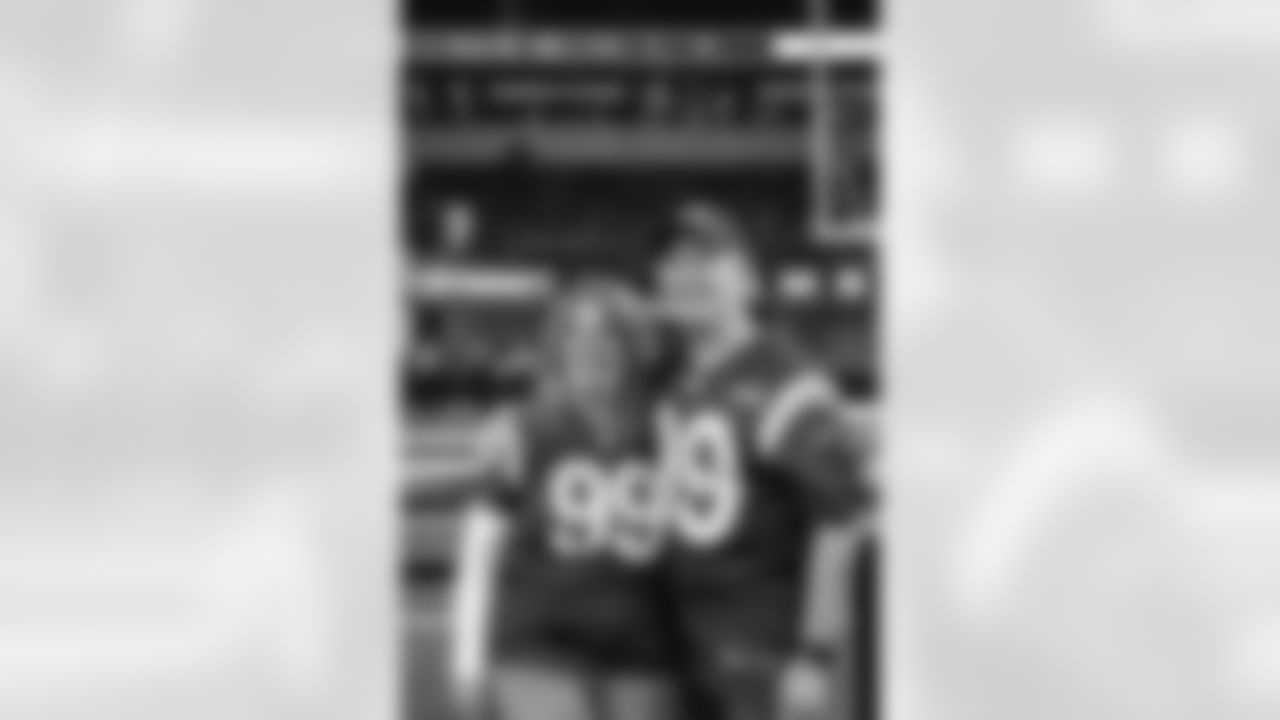 The Los Angeles Rams take on the Tampa Bay Buccaneers in week 12 of the 2025 NFL regular season.