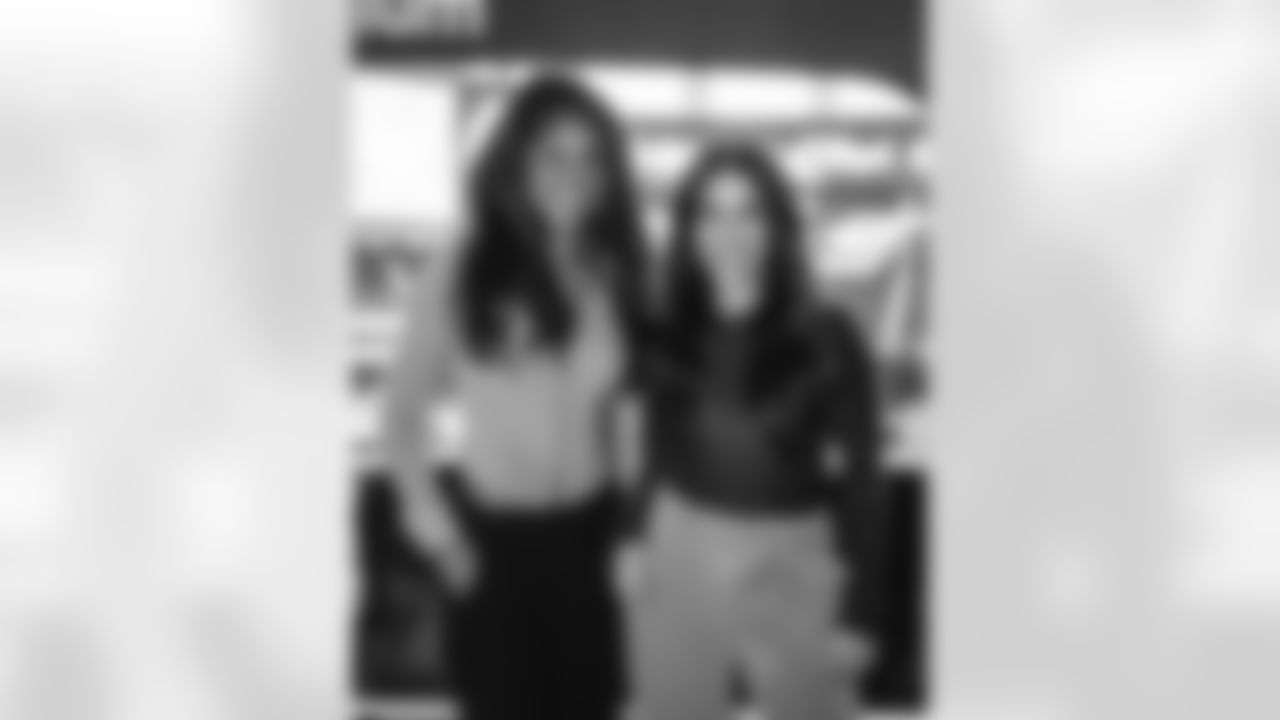 The Los Angeles Rams take on the Arizona Cardinals in week 18 of the 2025 NFL regular season.