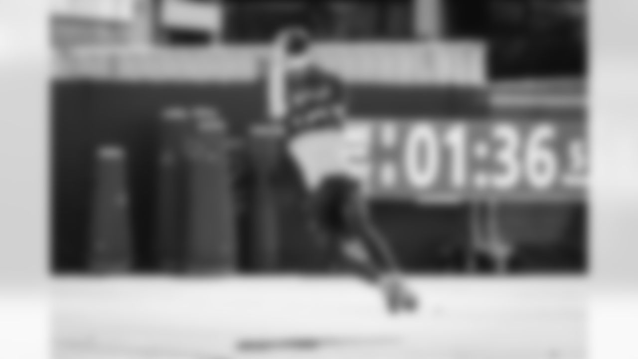 251030_Regular_Season_Week9_Practice_BT_0058