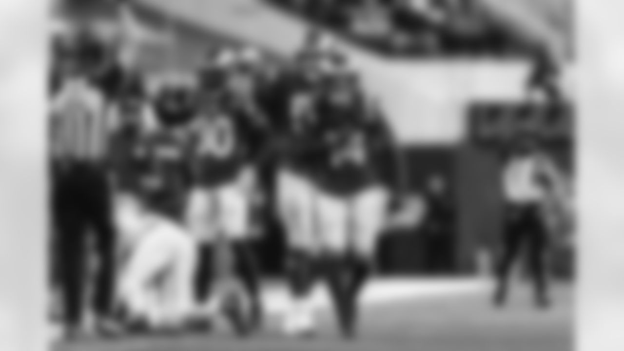 The Los Angeles Rams take on the Detroit Lions in week 15 of the 2025 NFL regular season.