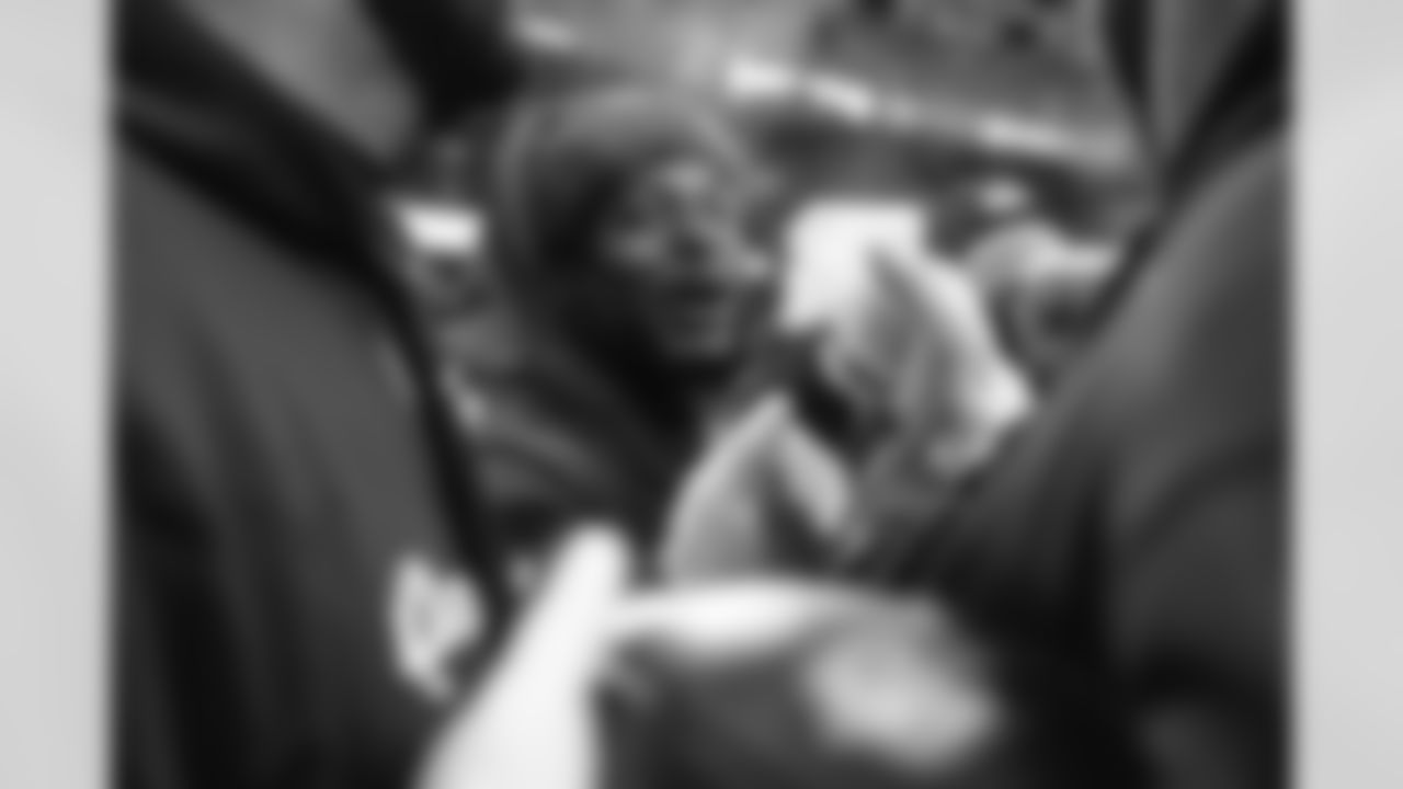 The Los Angeles Rams take on the Chicago Bears in the divisional round of the 2025 NFL post season.