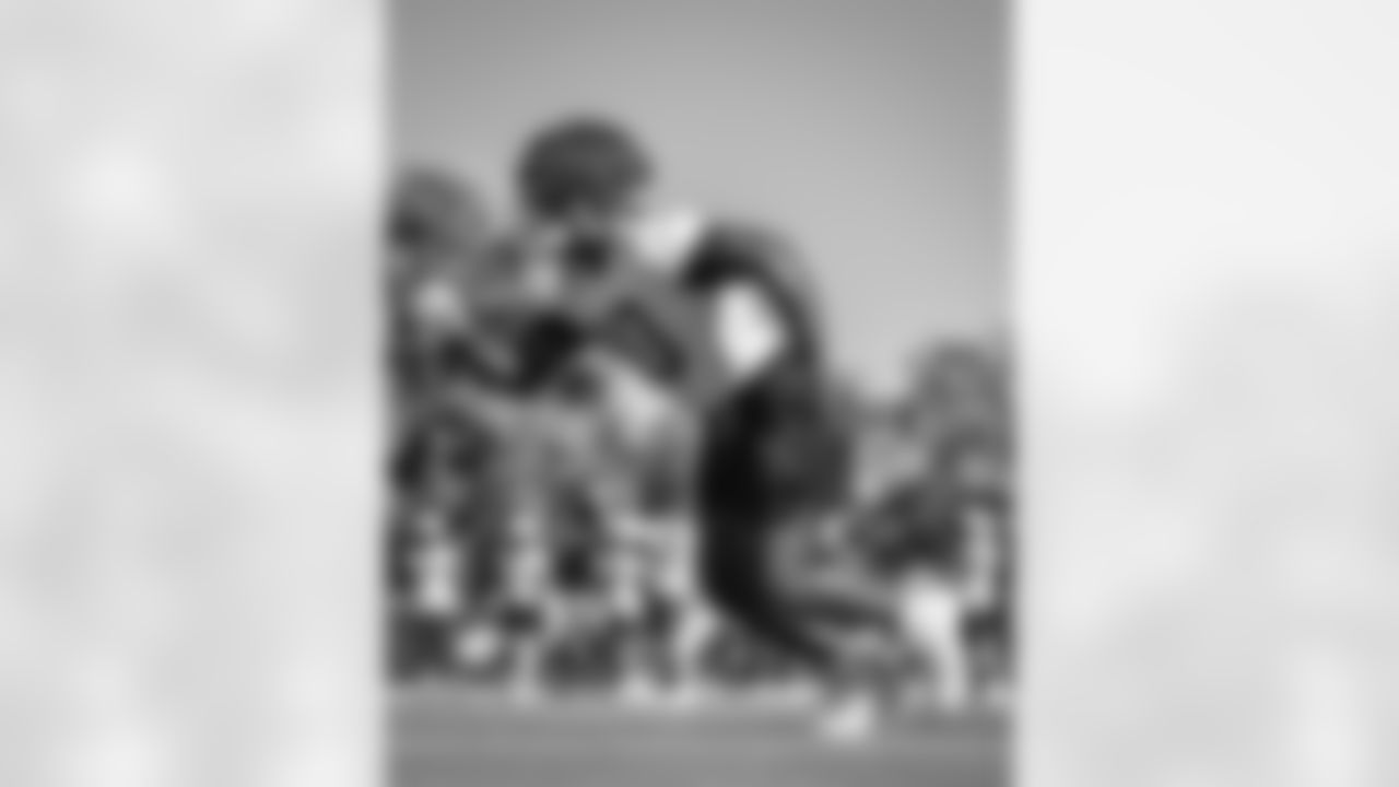 E_251008_Regular_Season_Week6_Practice_BT_0056