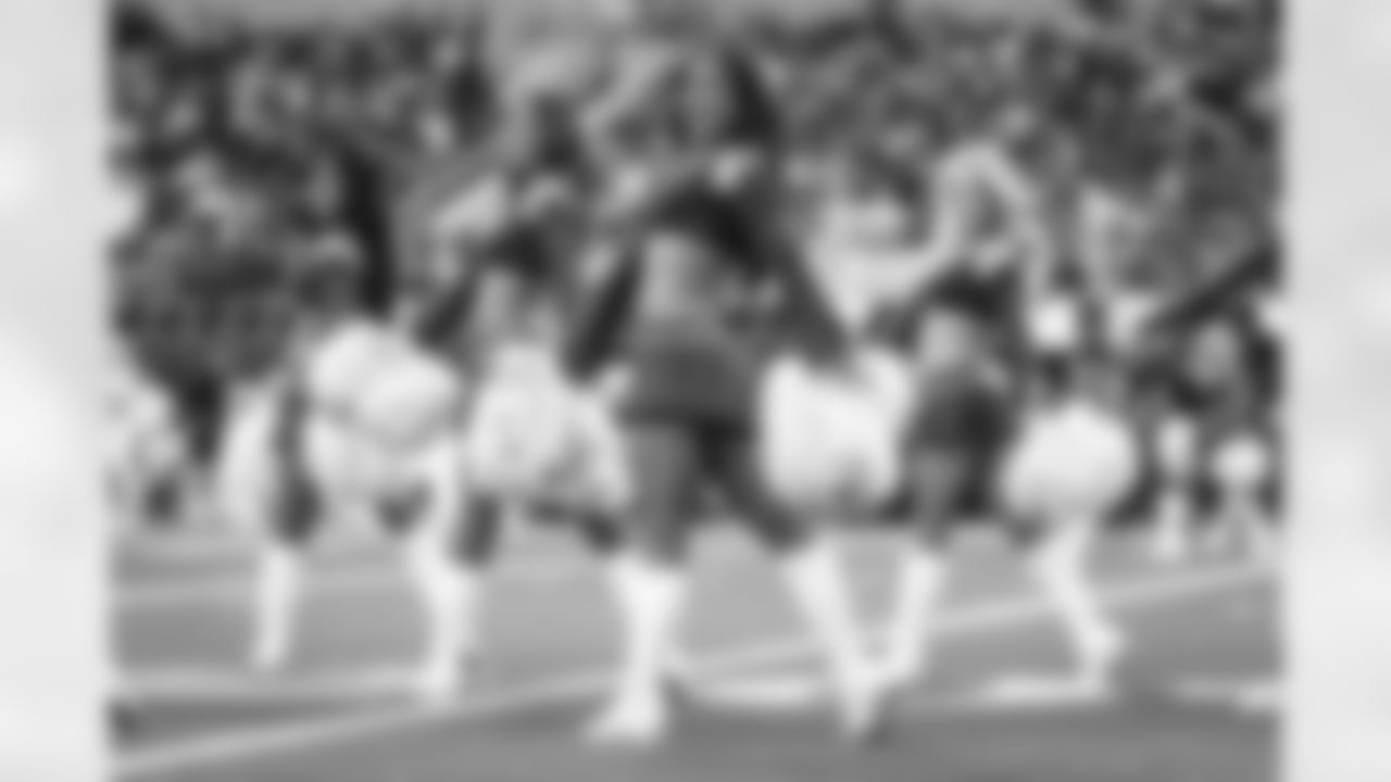 The Los Angeles Rams take on the Detroit Lions in week 15 of the 2025 NFL regular season.