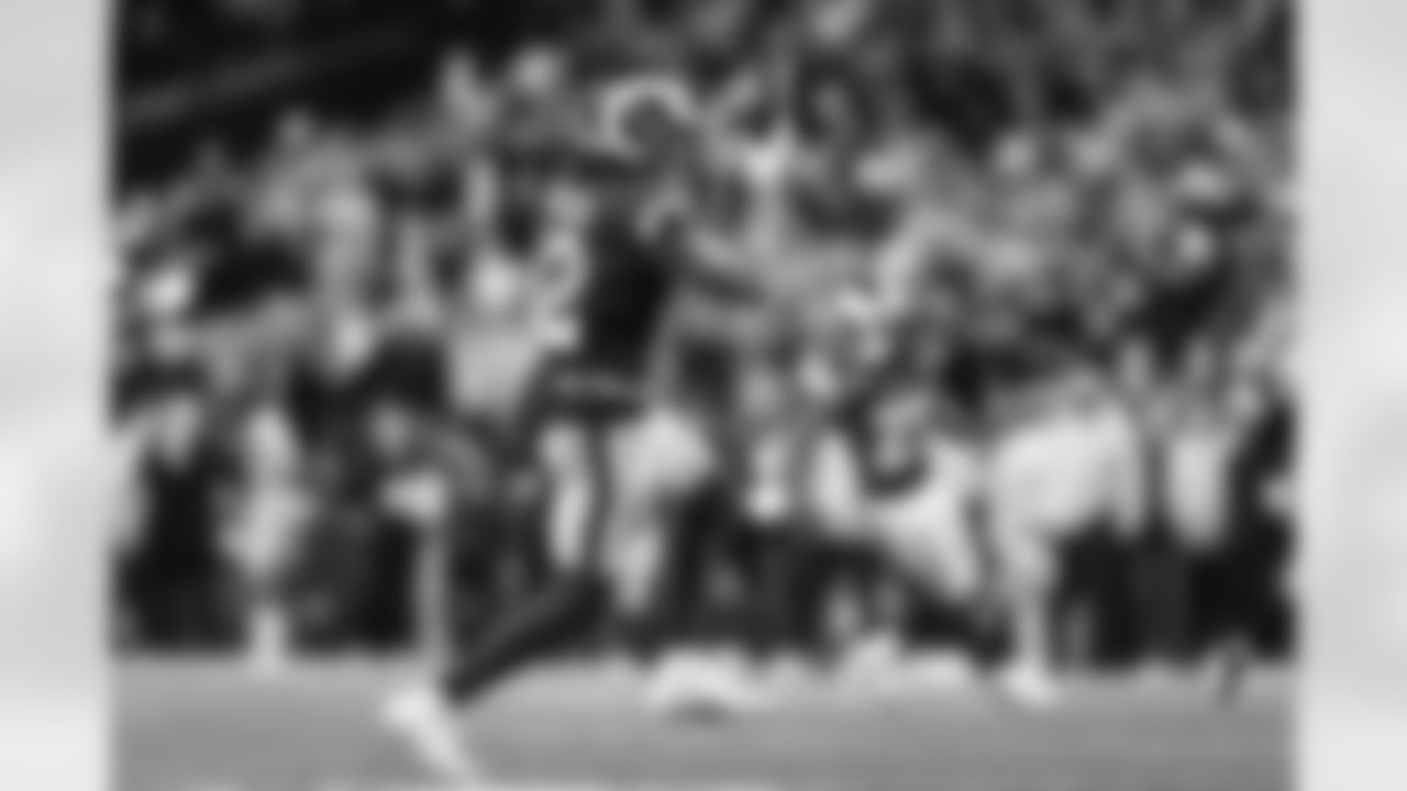 The Los Angeles Rams take on the Seattle Seahawks in week 16 of the 2025 NFL regular season.