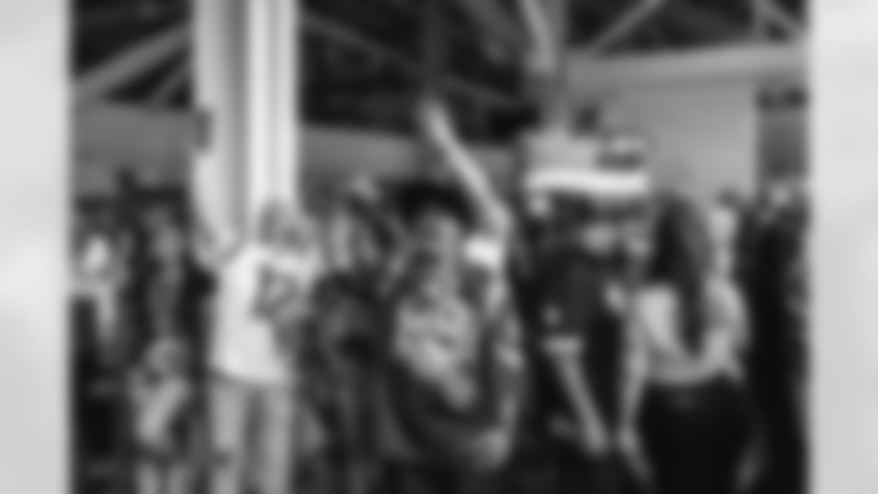 The Los Angeles Rams take on the Houston Texans in week 1 of the 2025 NFL regular season.