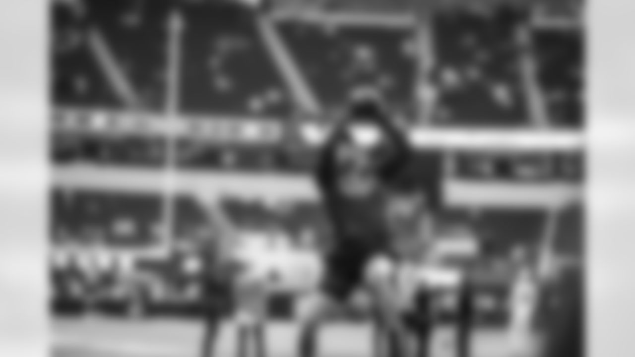 14 CB Cobie Durant warms up pregame ahead of the Rams vs. Lions Week 15 matchup