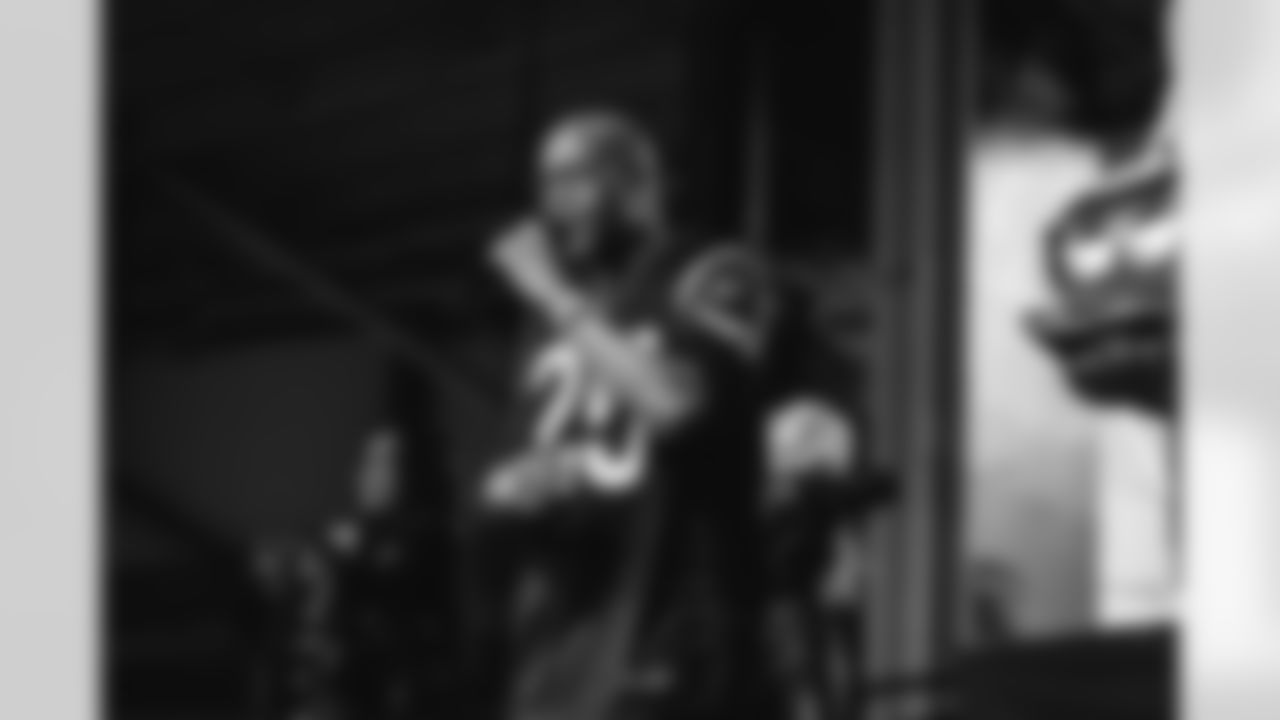 Warren G in the Rams house