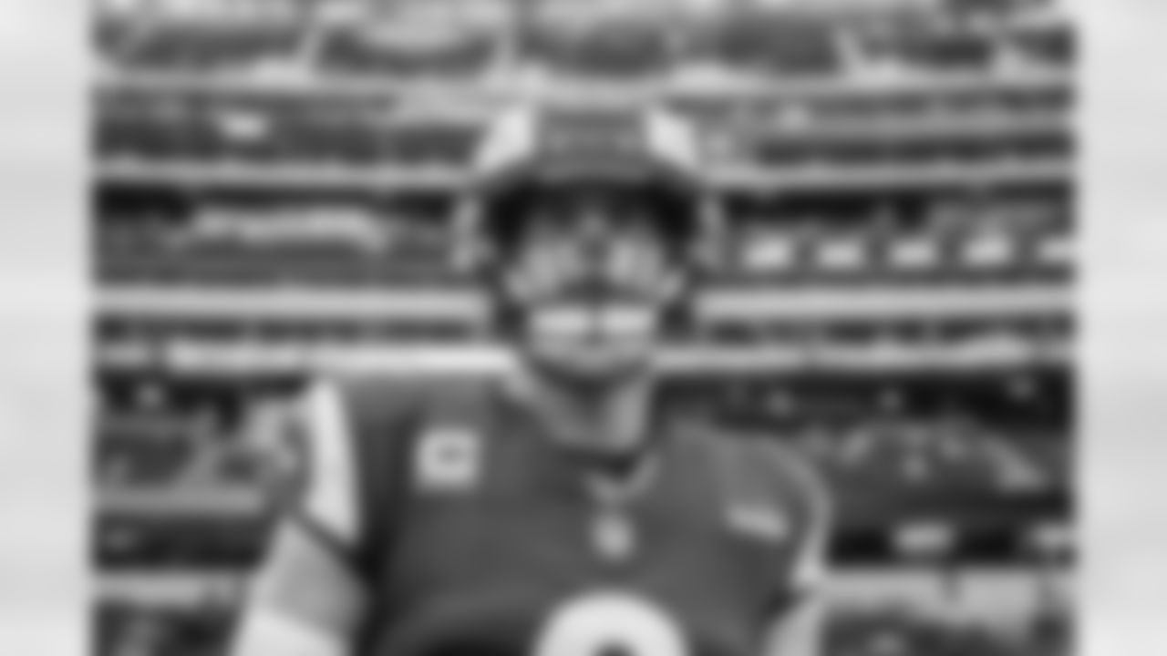 The Los Angeles Rams take on the Arizona Cardinals in week 18 of the 2025 NFL regular season.