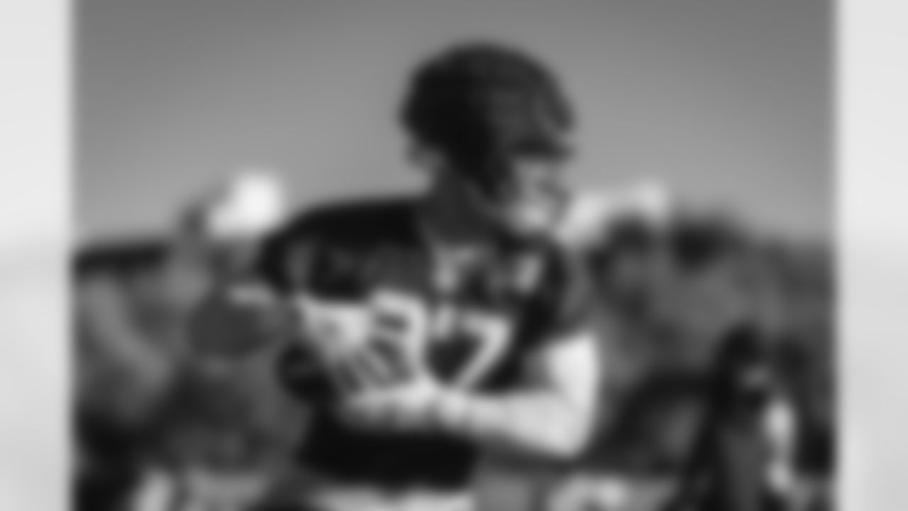 E_251203_Regular_Season_Week14_Practice_AD_0427