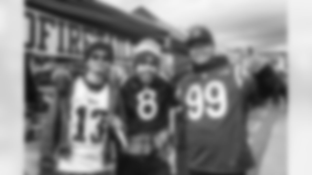 The Los Angeles Rams take on the Seattle Seahawks in week 11 of the 2025 NFL regular season.