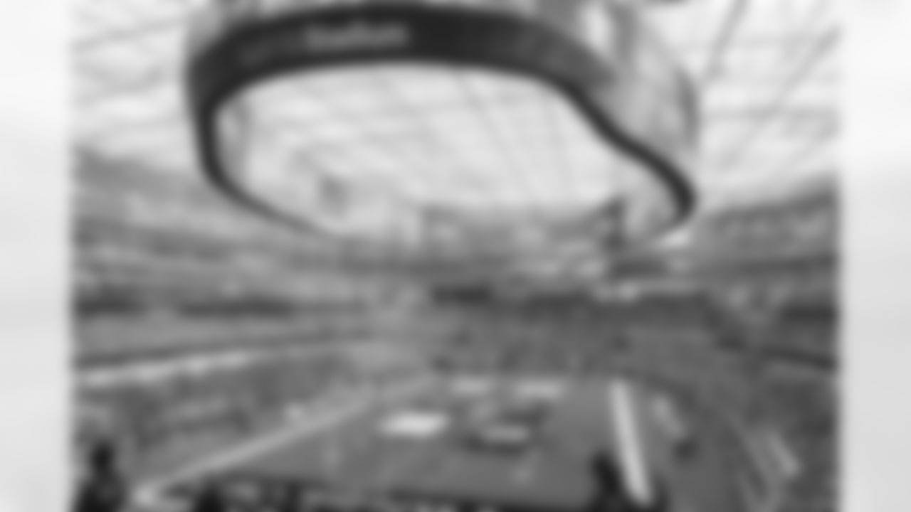 The Los Angeles Rams take on the New Orleans Saints in week 9 of the 2025 NFL regular season.