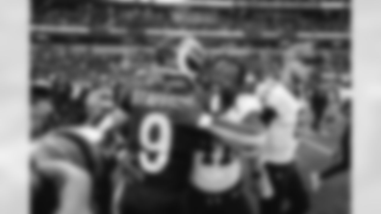 The Los Angeles Rams take on the New Orleans Saints in week 9 of the 2025 NFL regular season.