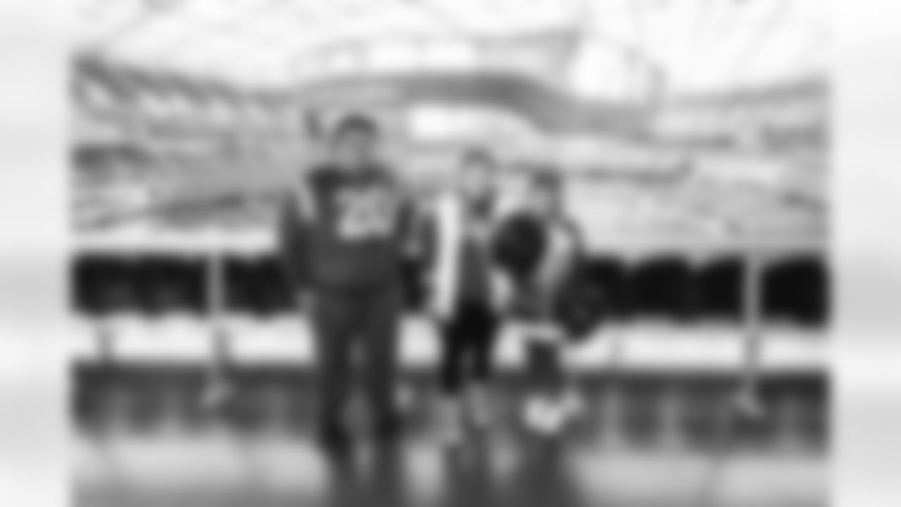 E_260104_Rams_vs_Cardinals_TE_049