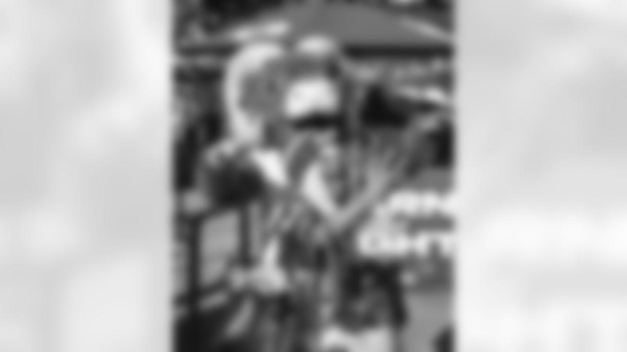 E_260117_Experiential_Playoffs_Activation_JB_0112