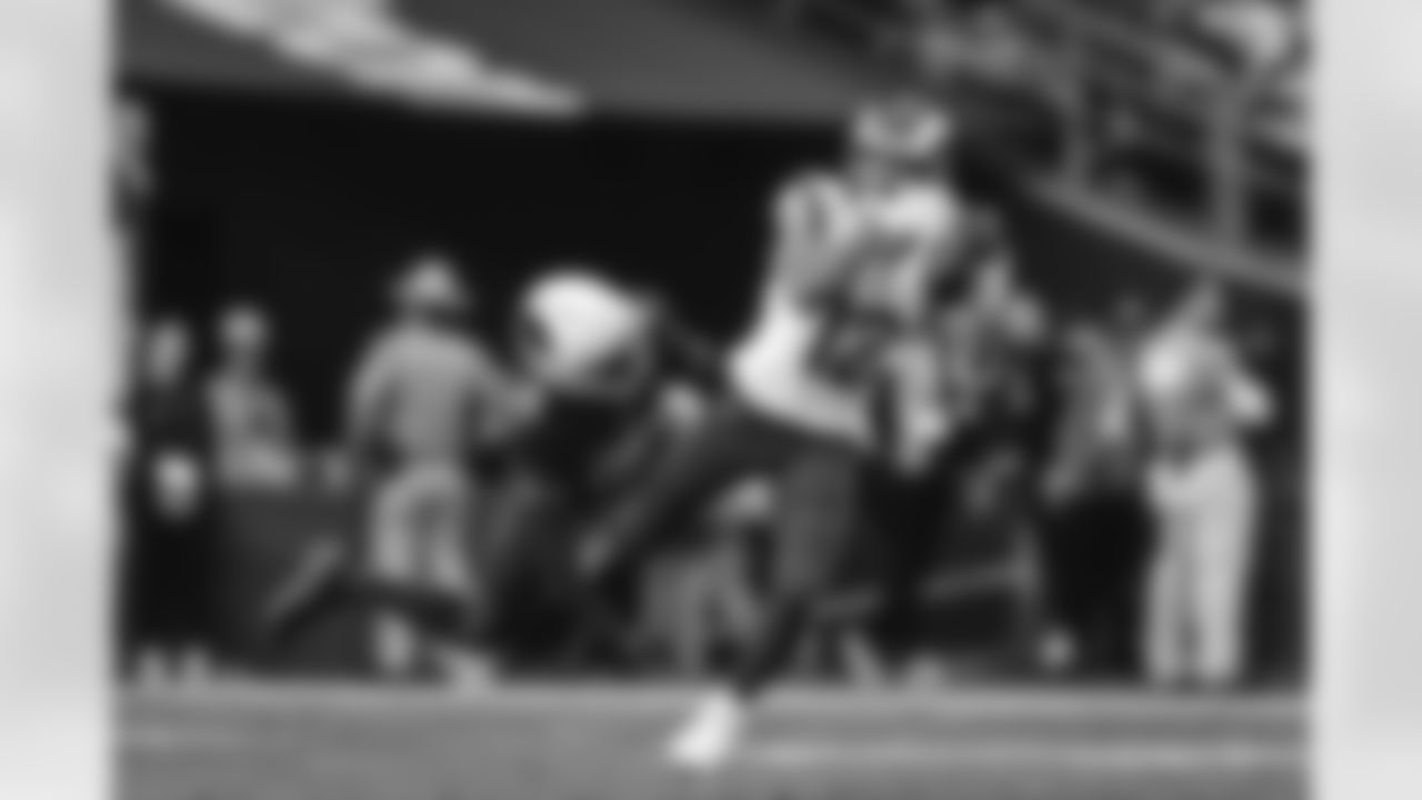 The Los Angeles Rams take on the Arizona Cardinals in week 14 of the 2025 NFL regular season.