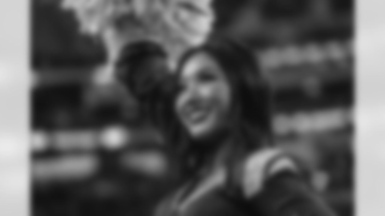 The Los Angeles Rams take on the Arizona Cardinals in week 18 of the 2025 NFL regular season.