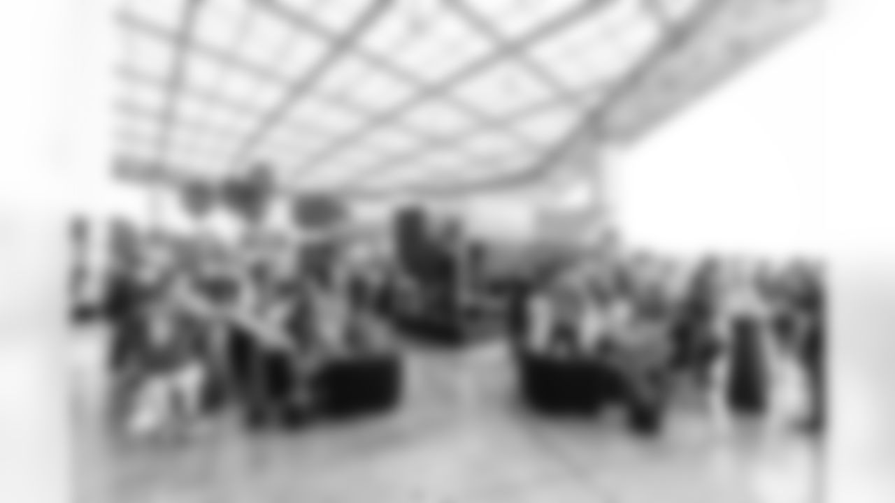 The Los Angeles Rams take on the New Orleans Saints in week 9 of the 2025 NFL regular season.