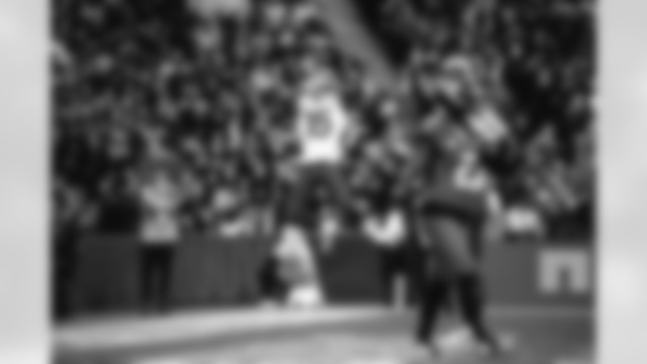 E_AJD_3394