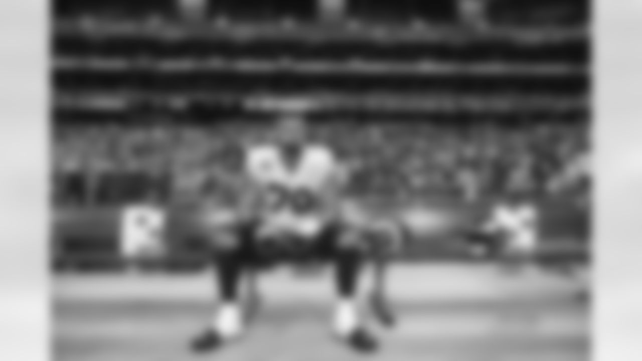 The Los Angeles Rams take on the Arizona Cardinals during week 3 of the 2022 NFL regular season.