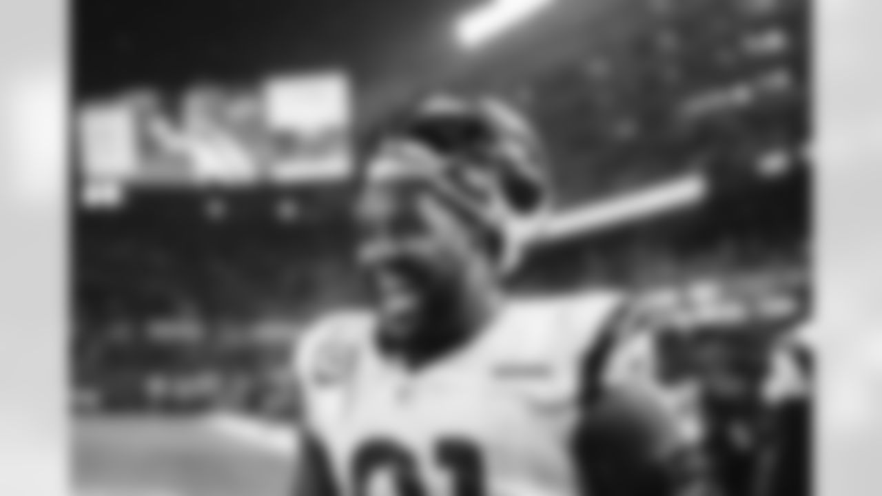 The Los Angeles Rams take on the Chicago Bears in the divisional round of the 2025 NFL post season.