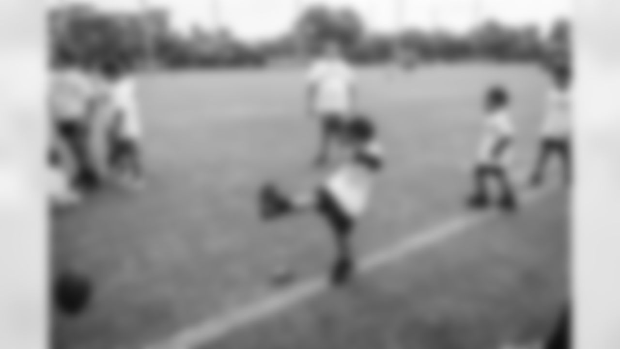 E_250914_Football_Meets_Football_Clinic_JM_0112