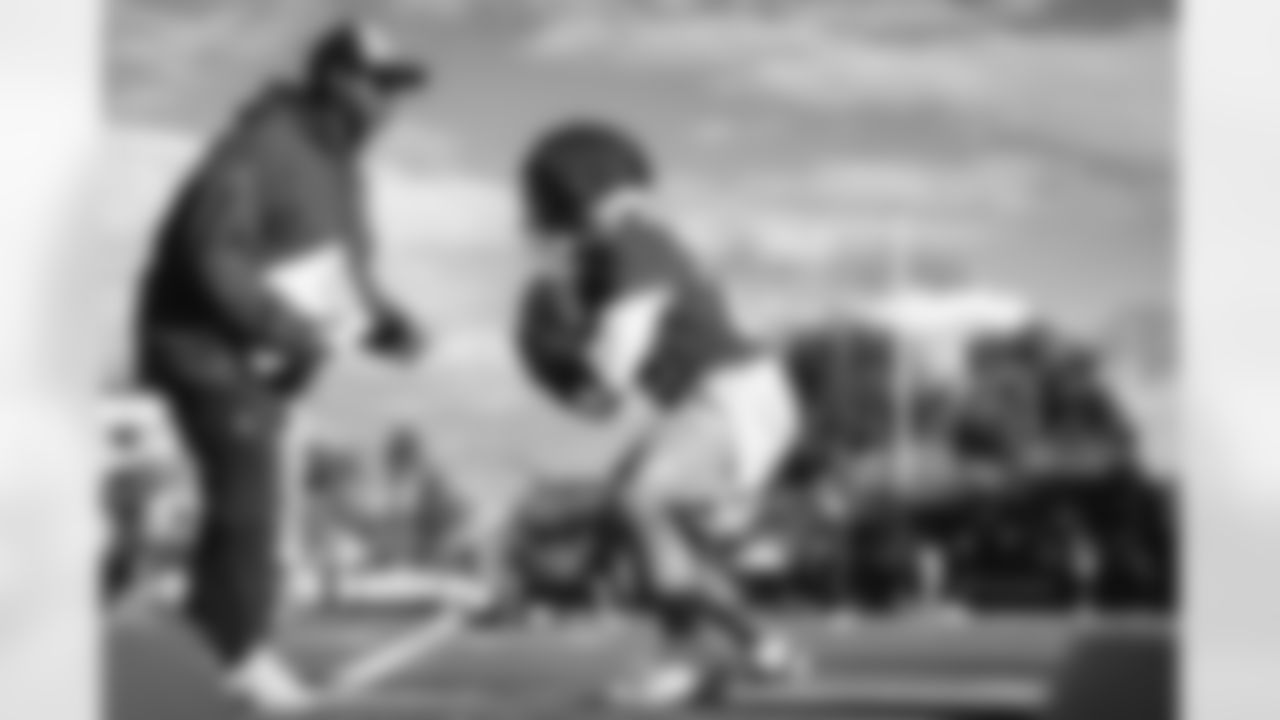 E_251119_Regular_Season_Week12_Practice_BT_00059