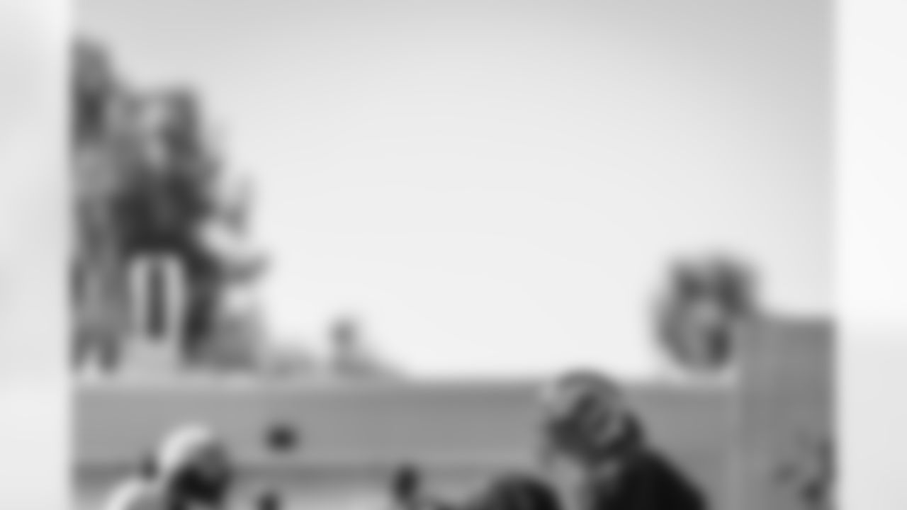 251030_Regular_Season_Week9_Practice_BT_0070