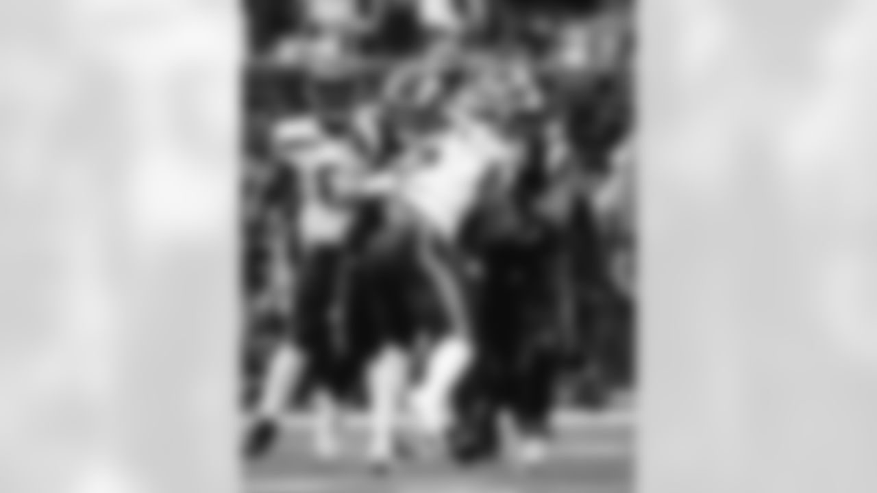 The Los Angeles Rams take on the Seattle Seahawks in week 11 of the 2025 NFL regular season.