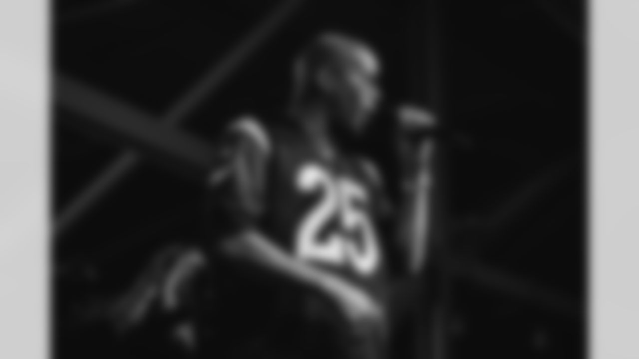 The Los Angeles Rams take on the Seattle Seahawks in week 11 of the 2025 NFL regular season.