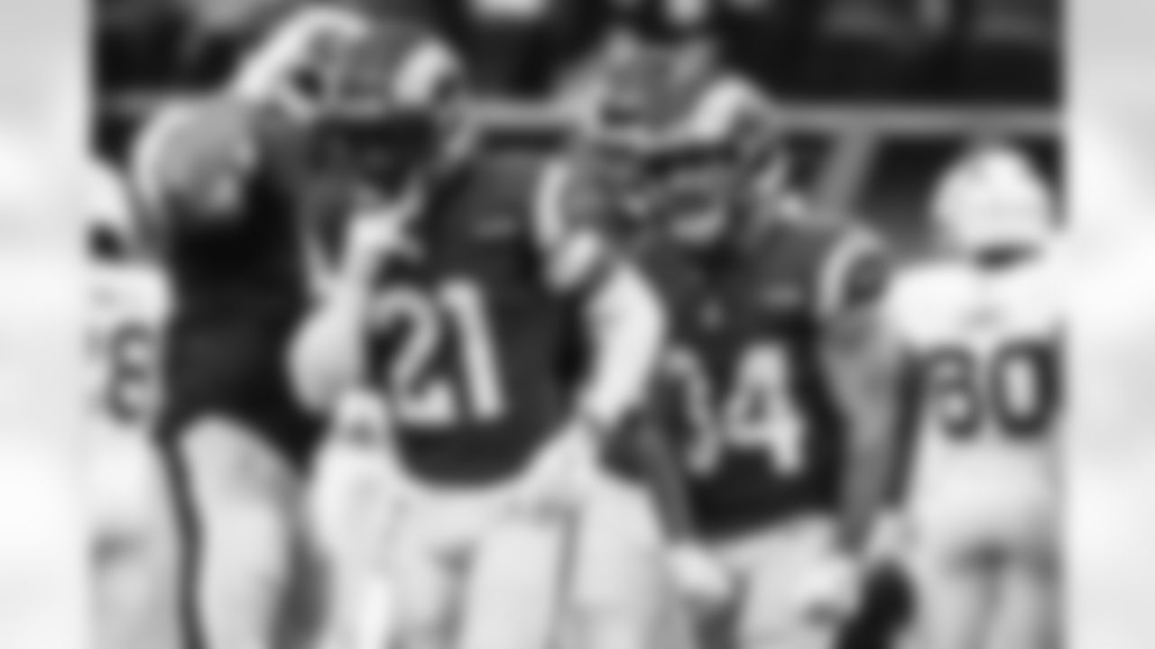 The Los Angeles Rams take on the Arizona Cardinals in week 18 of the 2025 NFL regular season.