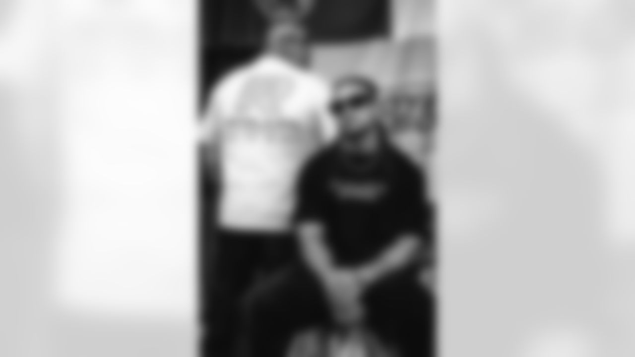 E_Royal_Sol_Merch_2025_35