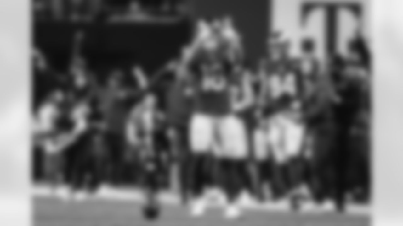 The Los Angeles Rams take on the Seattle Seahawks in week 16 of the 2025 NFL regular season.