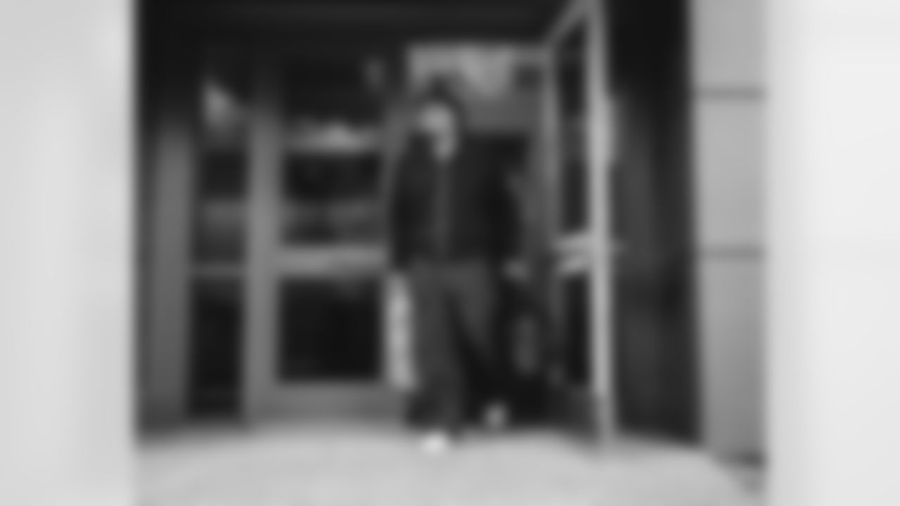 73 OL Steve Avila travels to State Farm Stadium for today's game against the Cardinals