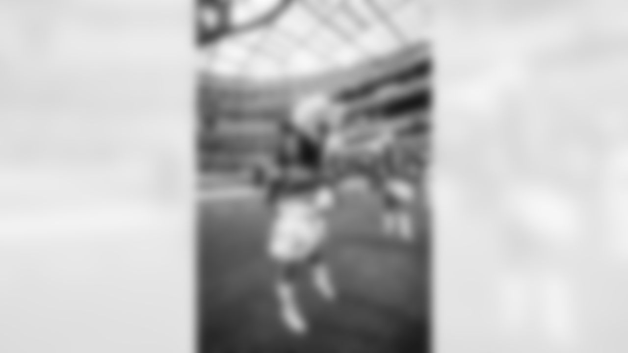 The Los Angeles Rams take on the Detroit Lions in week 15 of the 2025 NFL regular season.