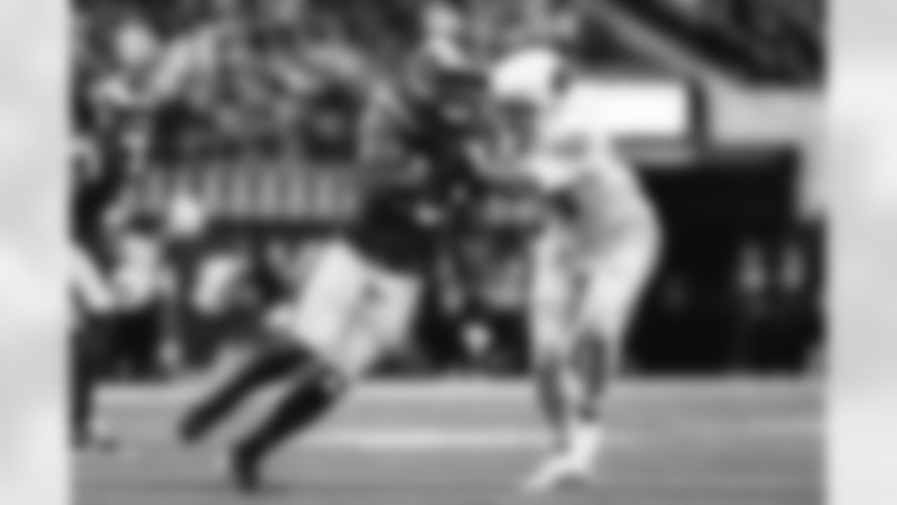 The Los Angeles Rams take on the Arizona Cardinals in week 18 of the 2025 NFL regular season.