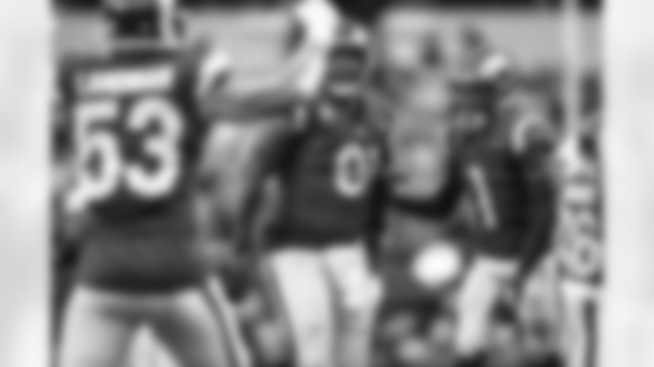 E_260104_Rams_vs_Cardinals_TE_348