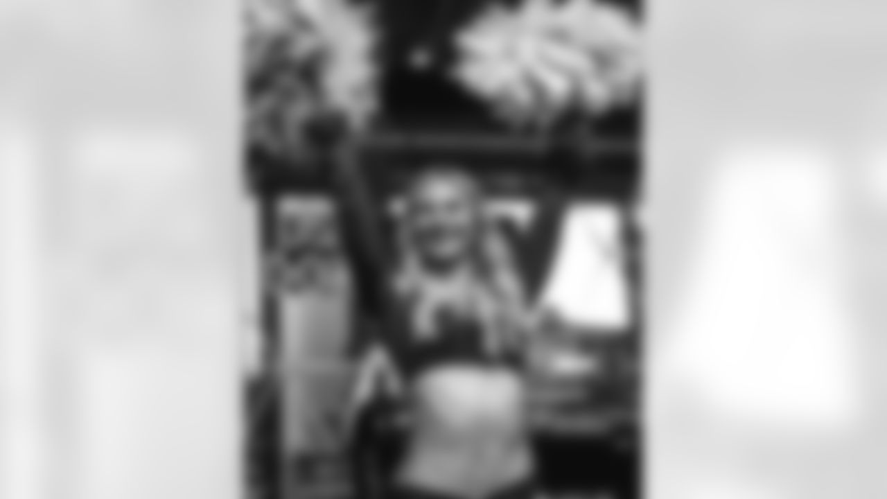 The Los Angeles Rams take on the Detroit Lions in week 15 of the 2025 NFL regular season.