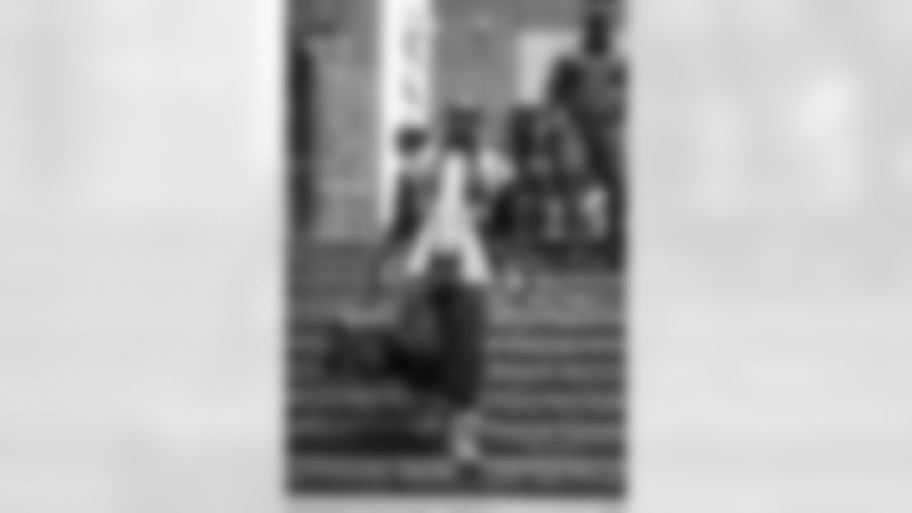 19 WR Xavier Smith travels to Bank of America Stadium for Week 13 matchup vs. Panthers