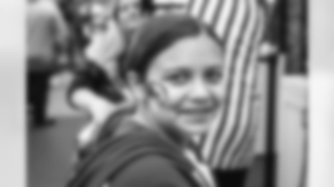 The Los Angeles Rams take on the Arizona Cardinals in week 18 of the 2025 NFL regular season.