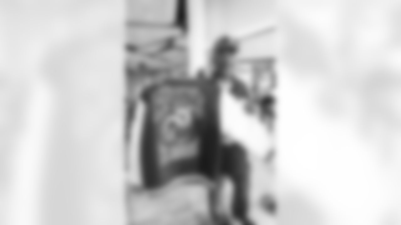 The Los Angeles Rams take on the New Orleans Saints in week 9 of the 2025 NFL regular season.