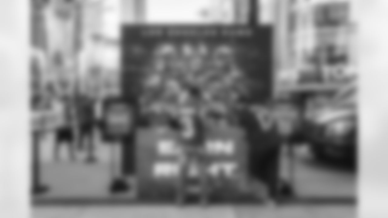 E_260116_Experiential_Playoffs_Activation_RH_0006